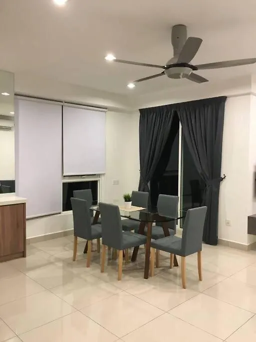 25Th At Manone Apartment George Town 0*,