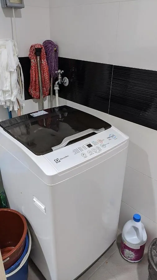 25Th At Manone Apartment George Town