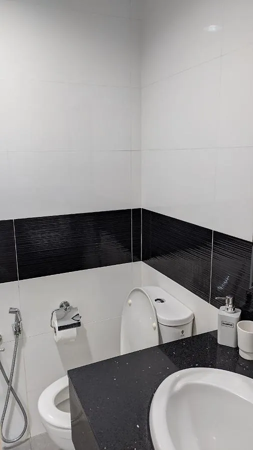 25Th At Manone Apartment George Town