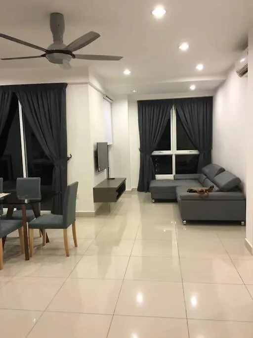 25Th At Manone Apartment George Town